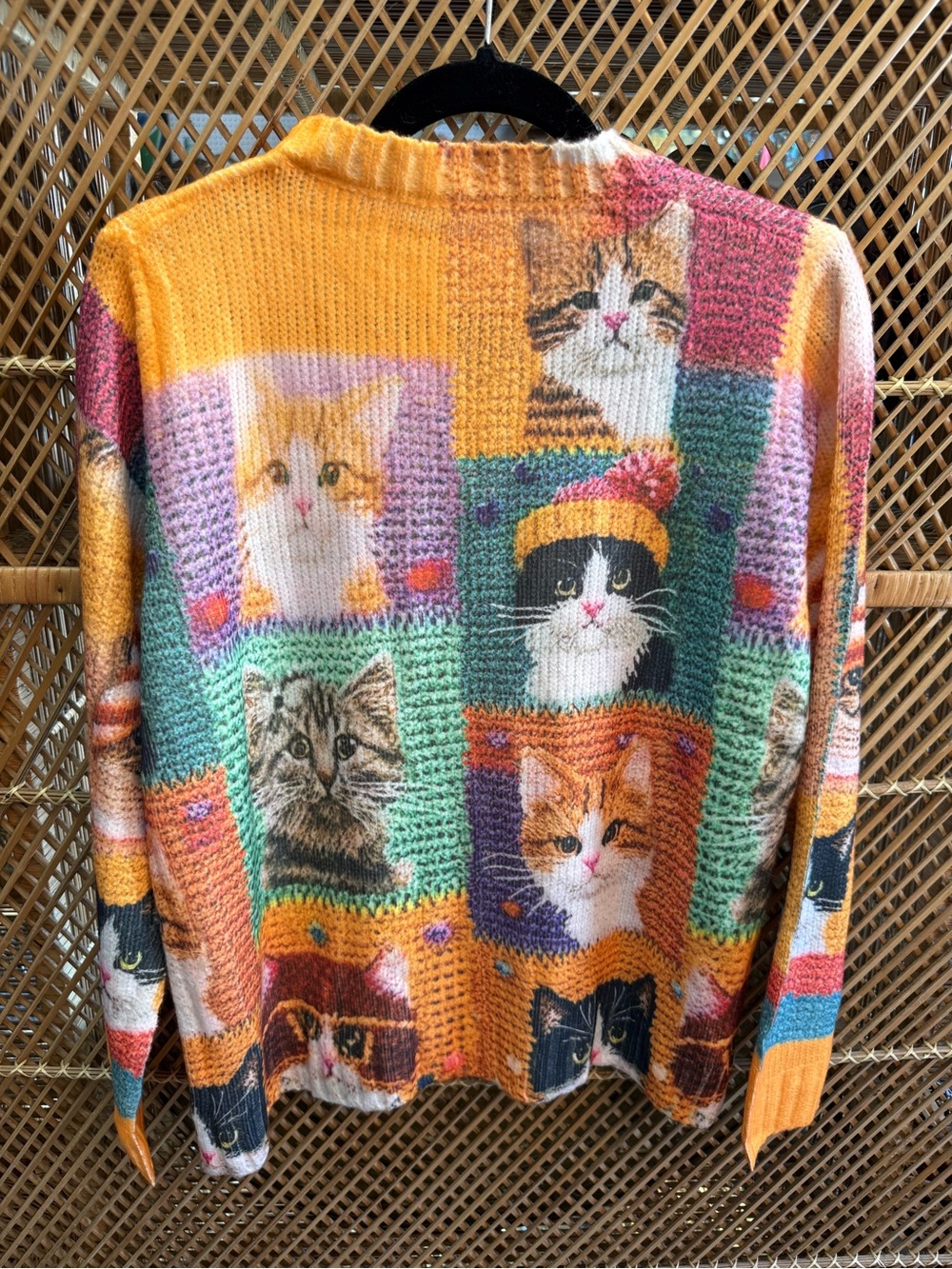 Faux Cable Knit Cat Patchwork Cardigan - Picture 2 of 2